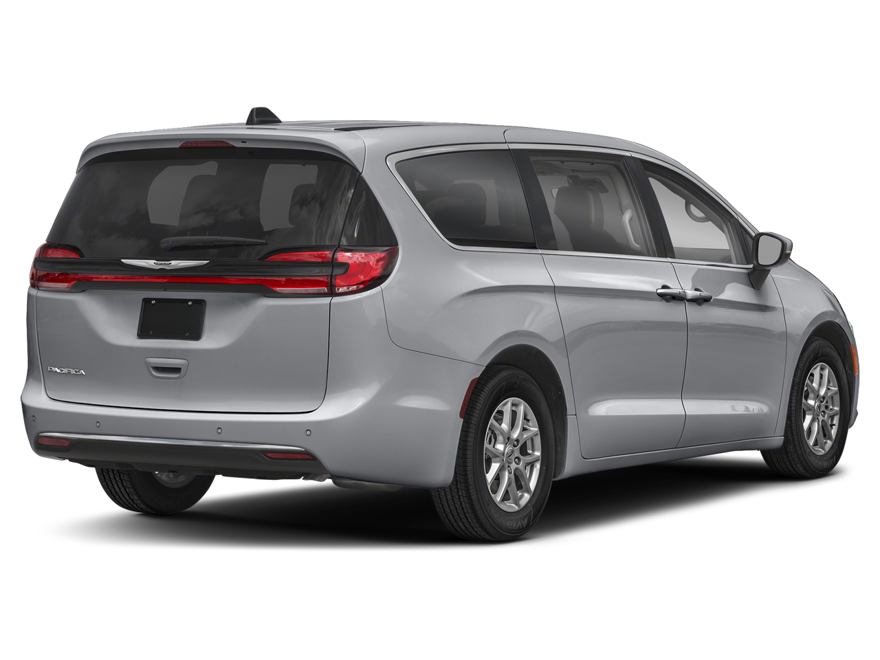 Used 2024 Chrysler Pacifica Touring L with VIN 2C4RC1BG5RR159260 for sale in Hibbing, Minnesota