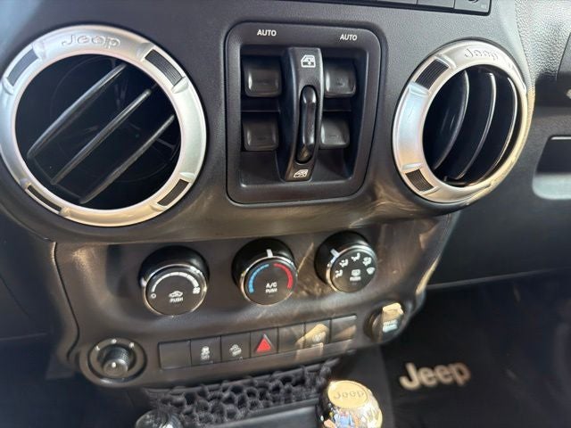 2018 Jeep Wrangler JK Unlimited Unlimited Sahara