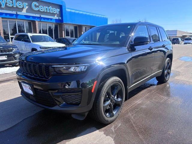 Used 2024 Jeep Grand Cherokee Altitude with VIN 1C4RJHAGXRC704605 for sale in Hibbing, Minnesota