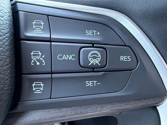 2026 Jeep Grand Cherokee Altitude