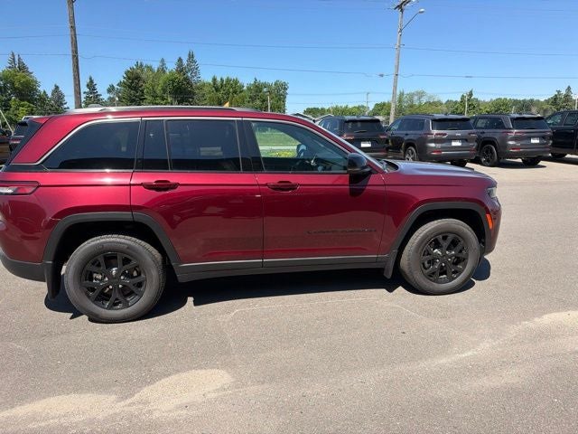 2026 Jeep Grand Cherokee Altitude