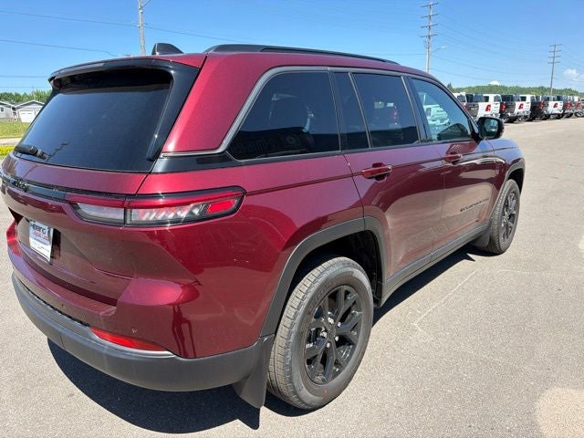 2026 Jeep Grand Cherokee Altitude