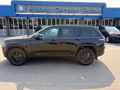2026 Jeep Grand Cherokee Altitude
