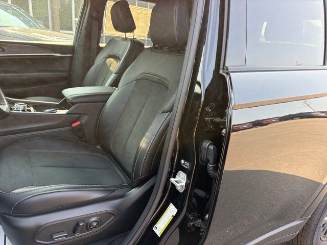 2026 Jeep Grand Cherokee Altitude