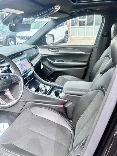 2026 Jeep Grand Cherokee Altitude