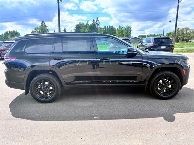 2026 Jeep Grand Cherokee Altitude