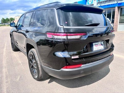 2026 Jeep Grand Cherokee Altitude