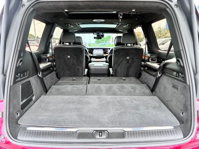 2022 Jeep Grand Wagoneer Series III
