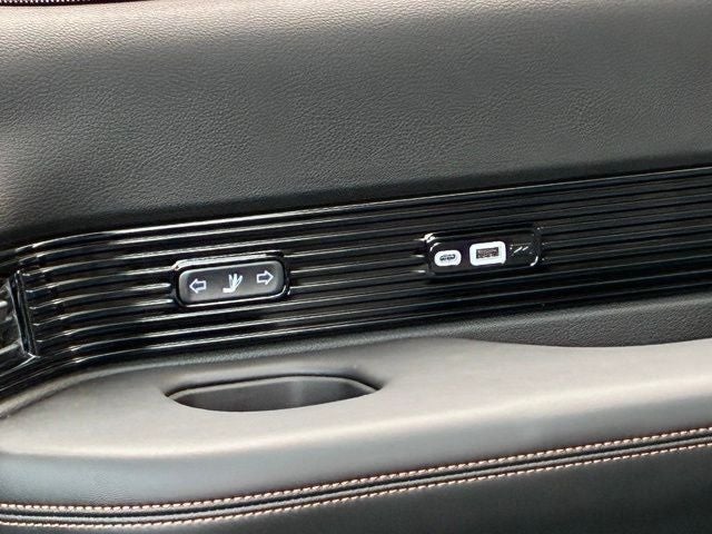 2022 Jeep Grand Wagoneer Series III