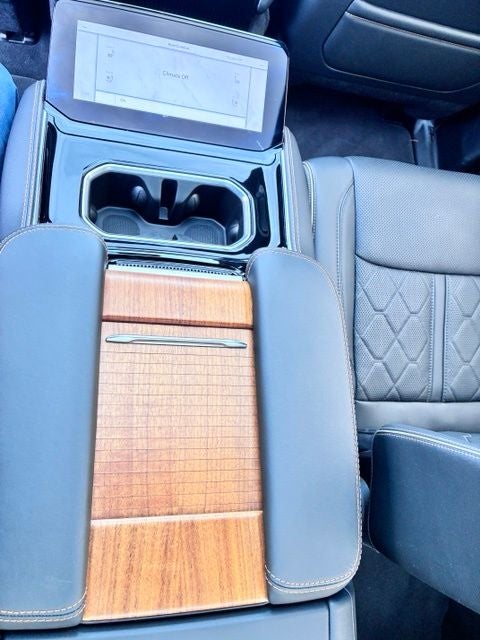 2022 Jeep Grand Wagoneer Series III