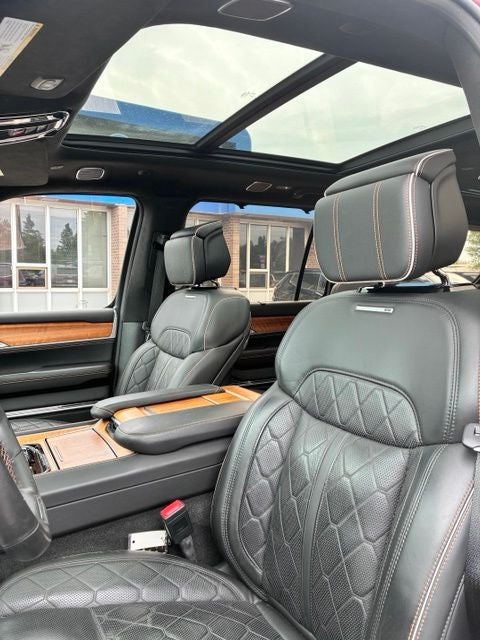 2022 Jeep Grand Wagoneer Series III