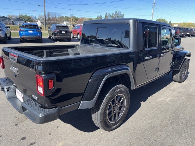 2023 Jeep Gladiator Overland