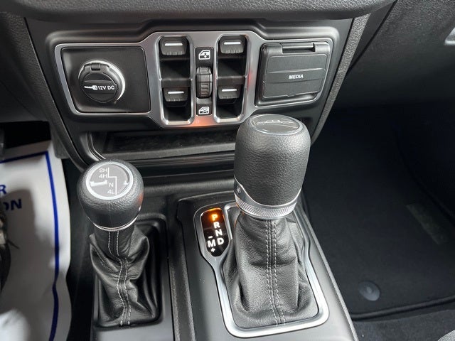 2025 Jeep Gladiator Sport S