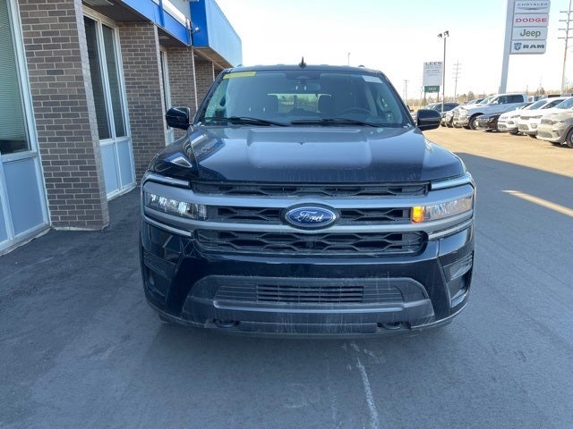 Used 2022 Ford Expedition XLT with VIN 1FMJU1JT0NEA58543 for sale in Hibbing, Minnesota