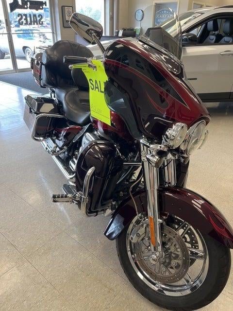 2013 Harley-Davidson CVO Ultra Classic Electra Glide Base