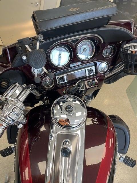 2013 Harley-Davidson CVO Ultra Classic Electra Glide Base