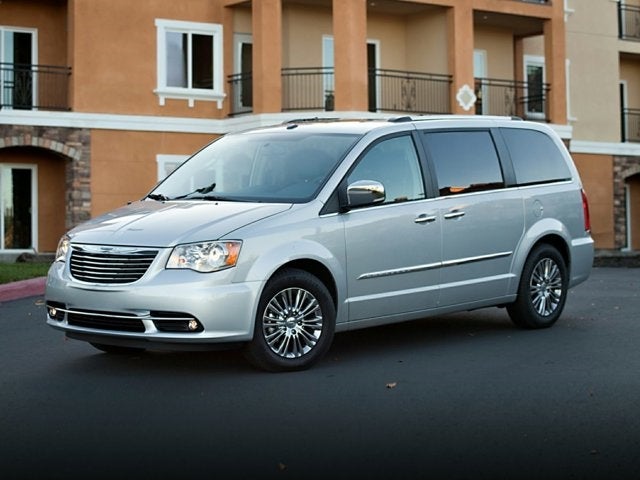 Used 2011 Chrysler Town & Country Touring with VIN 2A4RR5DG6BR704806 for sale in Hibbing, Minnesota