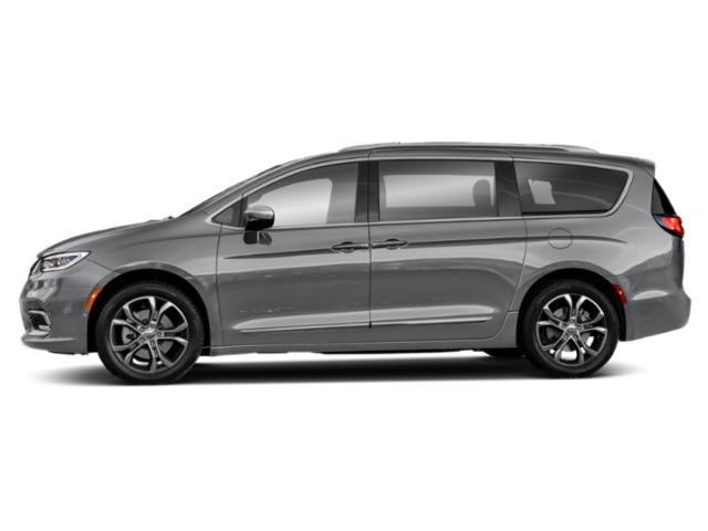 Used 2021 Chrysler Pacifica Touring L with VIN 2C4RC1BG1MR533291 for sale in Hibbing, Minnesota