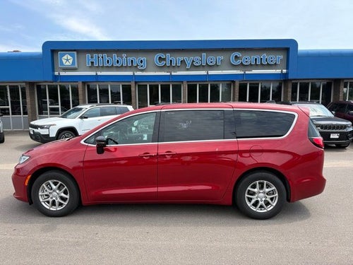 2025 Chrysler Pacifica Select