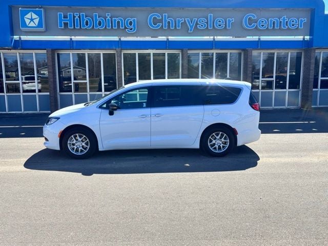 2026 Chrysler Voyager LX