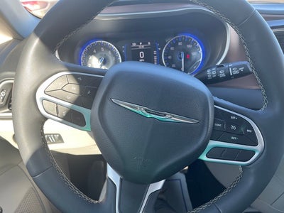 2023 Chrysler Voyager LX