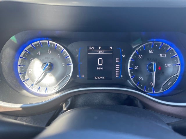 2023 Chrysler Voyager LX