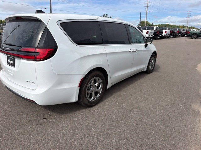2024 Chrysler Pacifica Limited