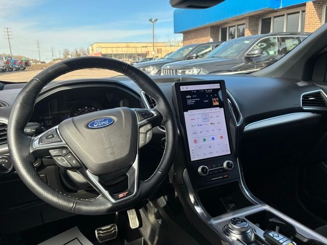 2022 Ford Edge ST