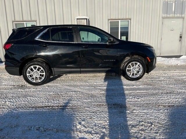 Used 2022 Chevrolet Equinox LT with VIN 3GNAXUEVXNL206004 for sale in Hibbing, Minnesota