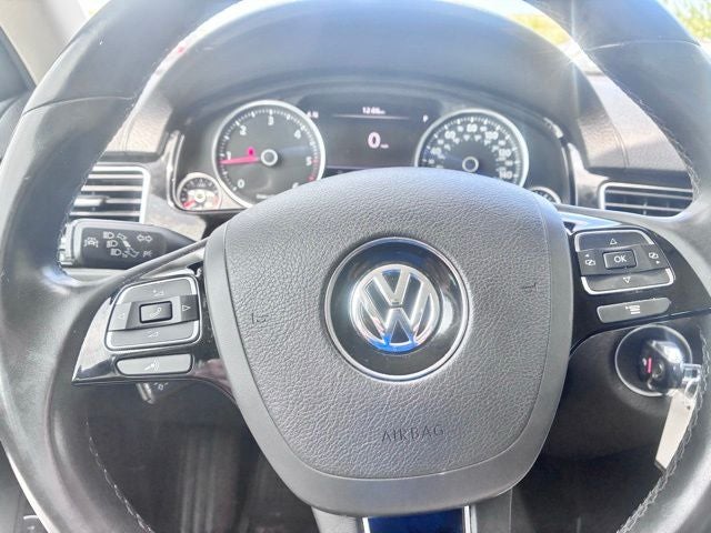 2015 Volkswagen Touareg V6 TDI Sport